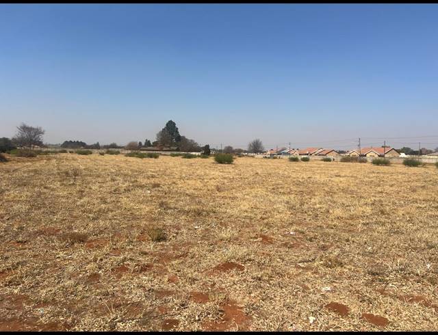 16,252M² VACANT LAND FOR SALE IN KOOKRUS